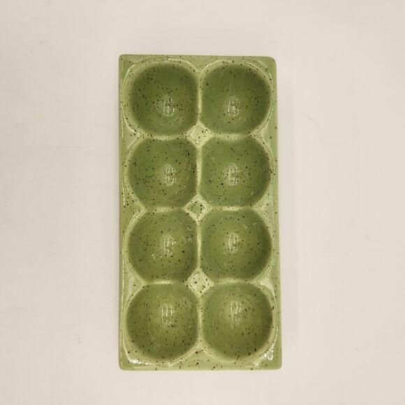 New Speckled Green Ceramic Egg Crate Display Plate For 8 Colored Easter Eggs - Picture 5 of 7